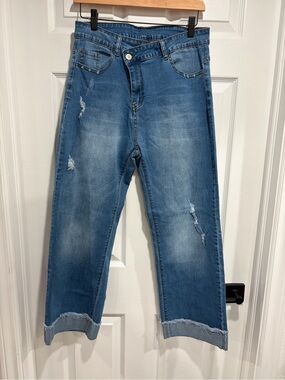 Women’s Distressed Cuffed Ankle Blue Crop Jeans Off-Set Button Enclosure